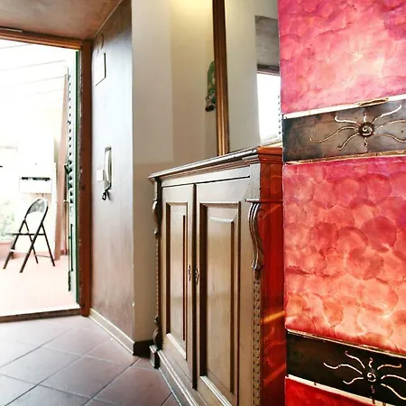 Torre Lambertesca Apartment
